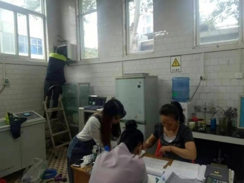 三門峽公路局成功安裝電力末端無功補償節電裝置(圖3)